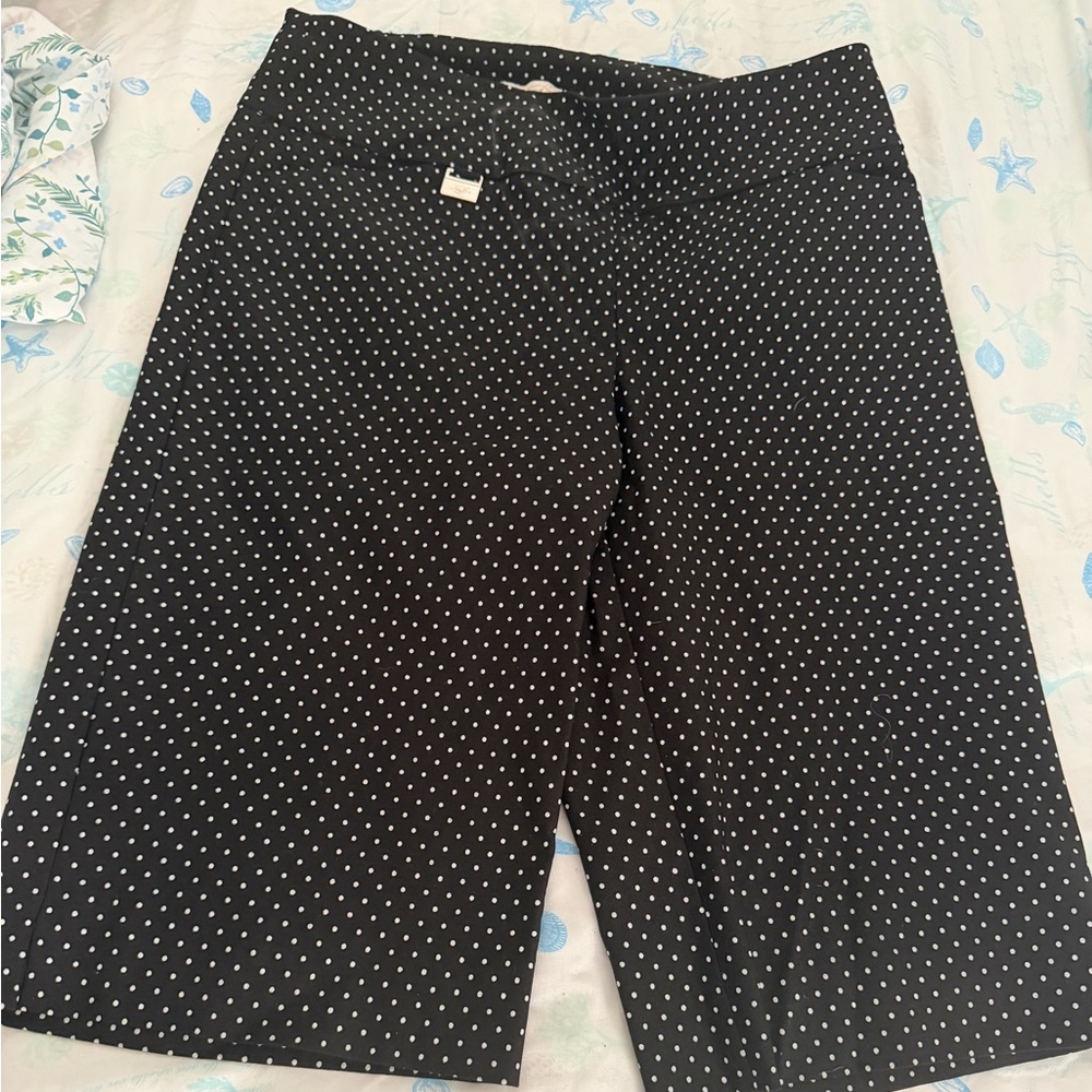 Lisette rayon/spandex Black Polka Dot Shorts 8